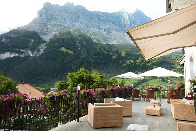 Private transfer from Zurich City to Zurich Airport - The practical value of a private vehicle