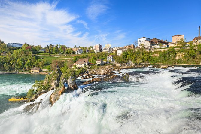 Rhine Falls Coach Tour incl. entry tickets from Zurich - Leaving Zurich for vineyards and village roads