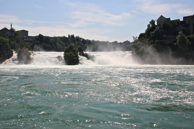 Rhine Falls Coach Tour incl. entry tickets from Zurich - Is the extra boat ride worth CHF 12?