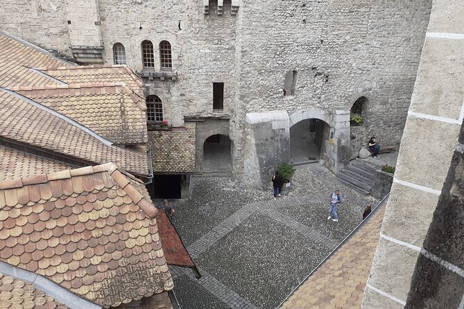 Six Hour Private Tour of The Swiss Riviera - Nicholas and the value of private guiding