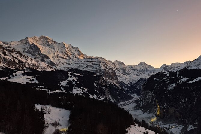 The best Sunset hike with Cheese Fondue - Meeting Weronika in car-free Wengen