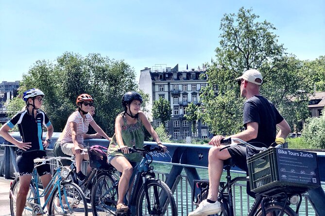 Urban Bike Tour Zurich - Frau Gerolds Garten and the old railway viaduct