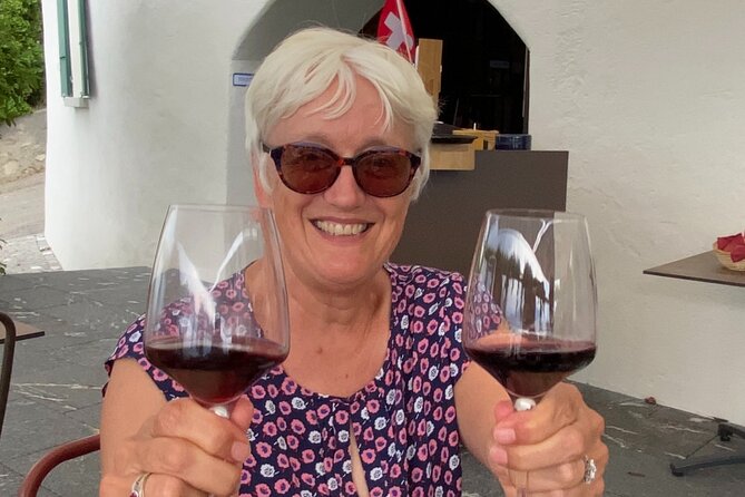 Vine Stories: Lavaux & Lutry wine walk - Local tastings, wine instruction, and a generous snack