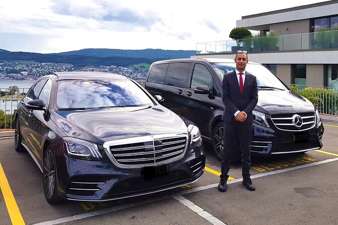 ZRH Zurich Airport to Zurich City Private Transfer–Winter Special - A calm arrival at Zurich Airport