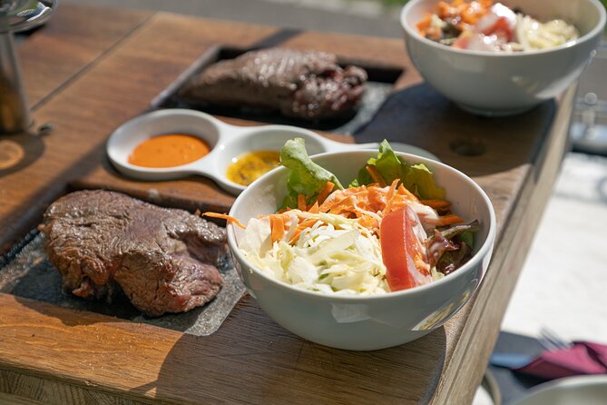 Zürich eTukTuk Tour - Hot Stone BBQ and Wine - A Zurich dinner that keeps moving