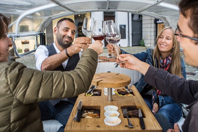 Zürich eTukTuk Tour - Hot Stone BBQ and Wine - Limmatquai and the riverfront circuit