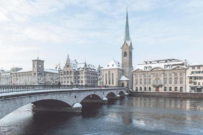Zurich Highlights City Tour with Optional FIFA Museum Ticket - Zürichberg and the city from above