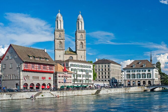 Zurich Highlights City Tour with Optional FIFA Museum Ticket - The ride back and the changing end point