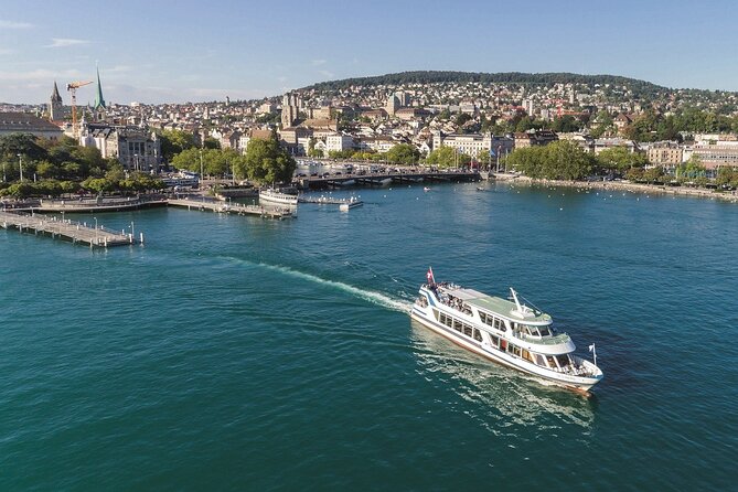 Zurich Highlights with Lake Cruise & Optional FIFA Museum Ticket - Group size, timing, and the meeting point